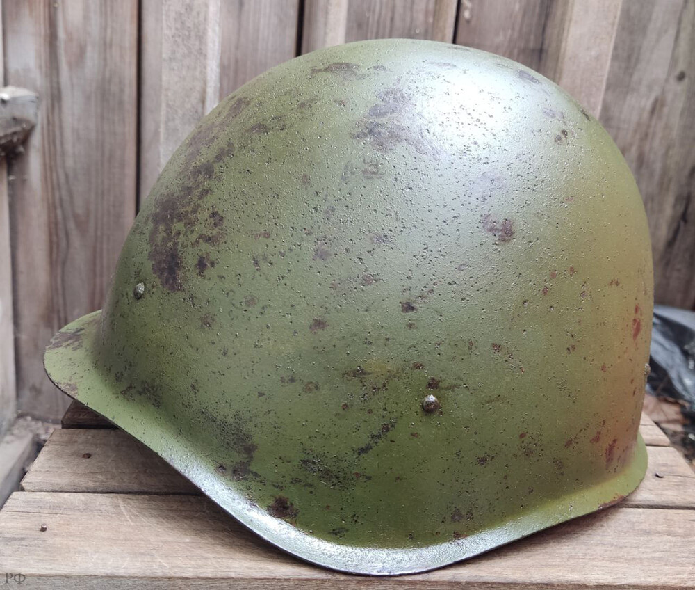 Soviet helmet SSh40 / from Karelia