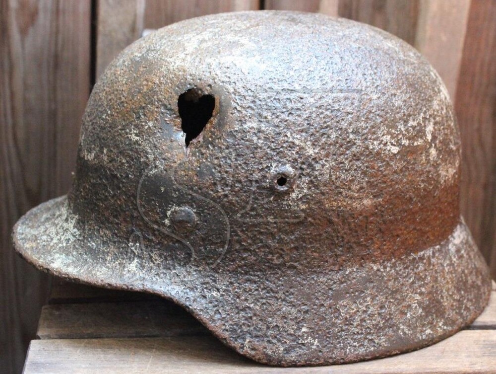 German helmet M40 / from Smolensk