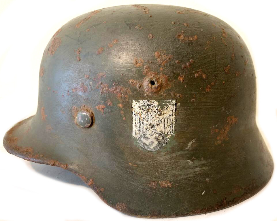 Wehrmacht helmet M35 DD / from Novgorod