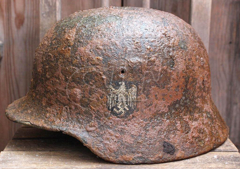 German helmet М40, Wehrmacht / from Stalingrad