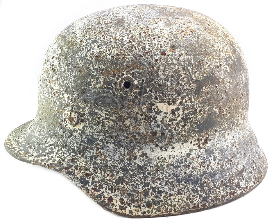 Winter camo helmet M40 / from Leningrad