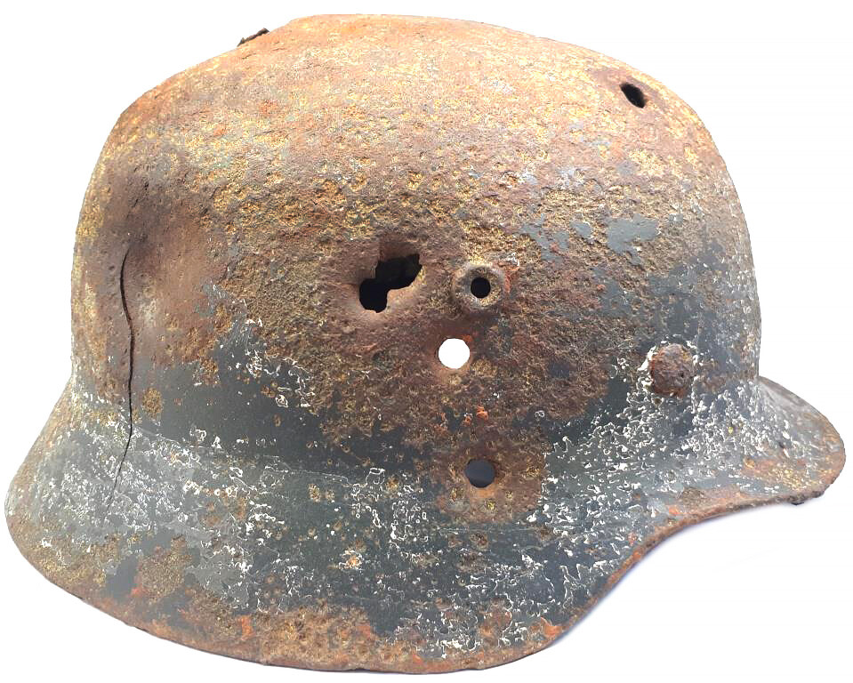 German helmet M40 / from Stalingrad