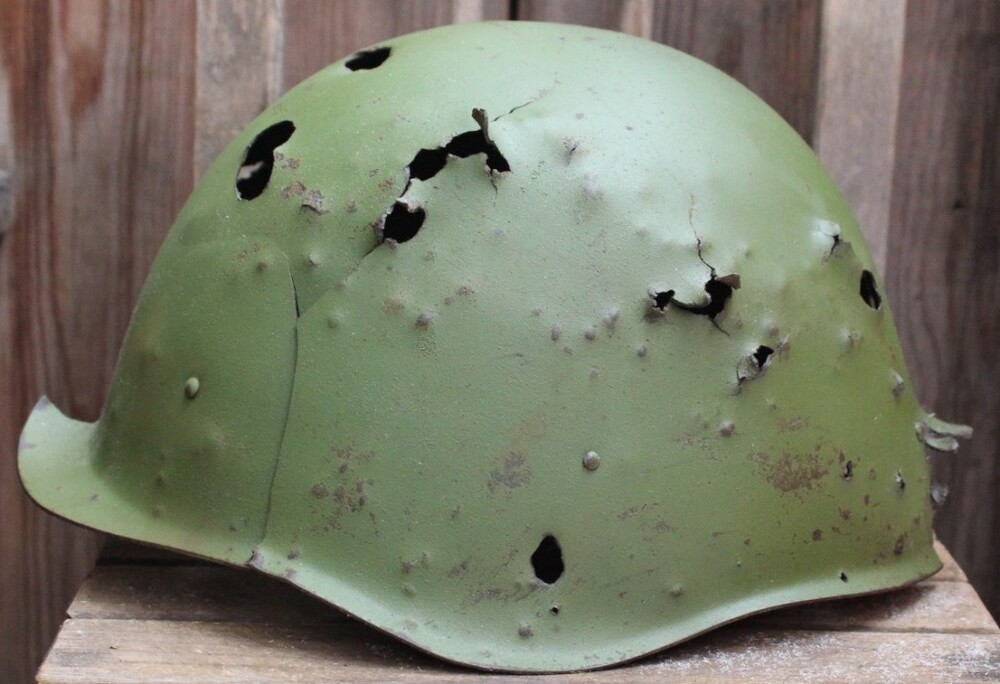 Soviet helmet SSh40 / from Karelia