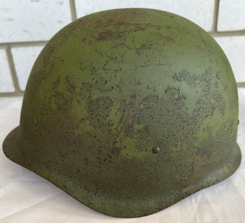 Soviet helmet SSh40 / from Karelia