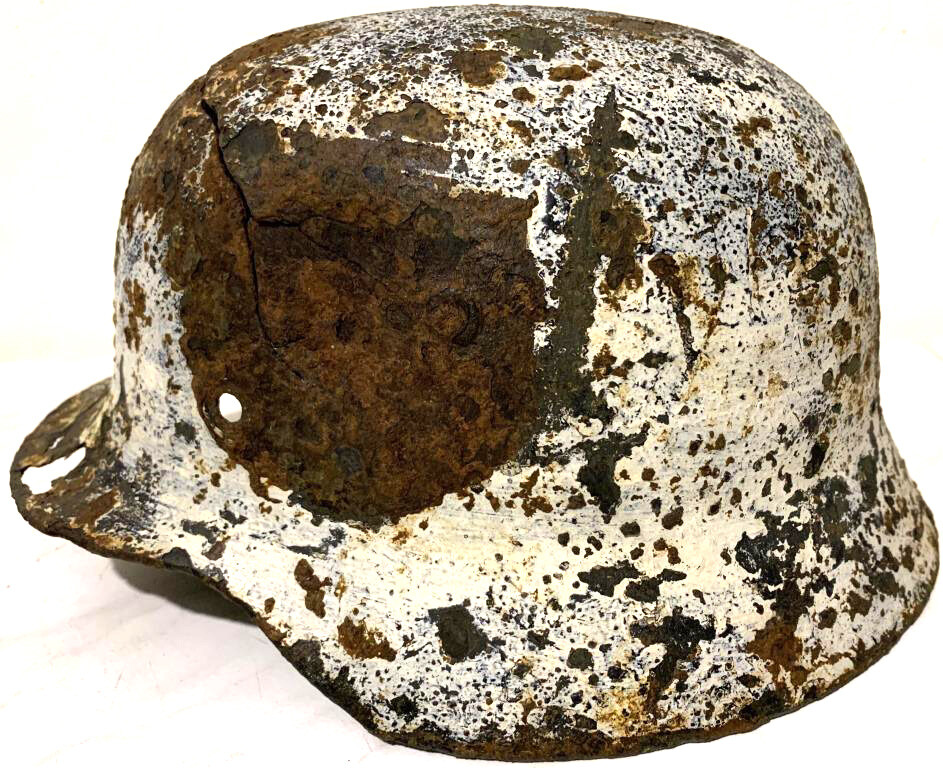 Winter camo German helmet M35 / from Leningrad