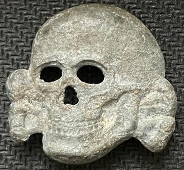 Waffen SS collar tab skull