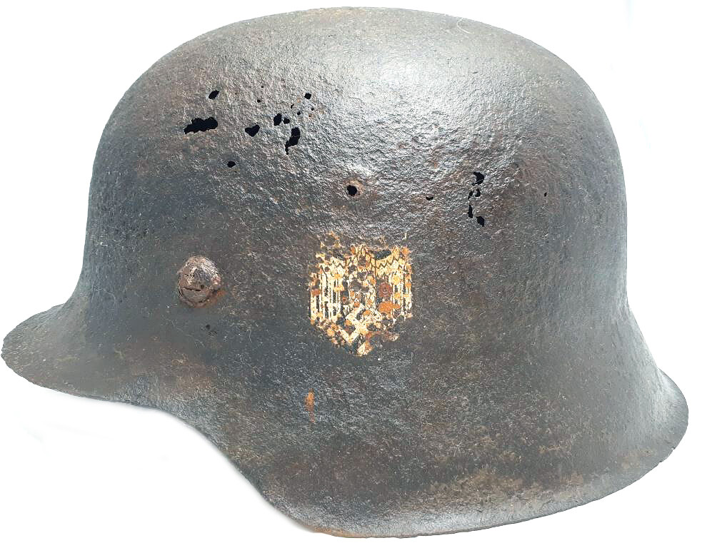 Wehrmacht helmet M42 / from Leningrad