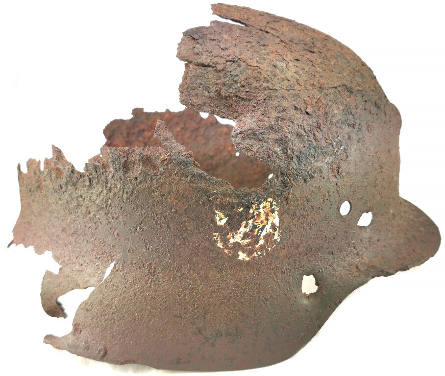 Waffen SS helmet M40 / from Demyansk