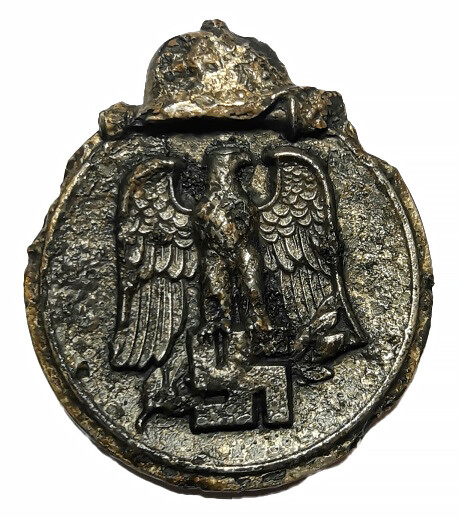 Eastern Front medal / from Kursk