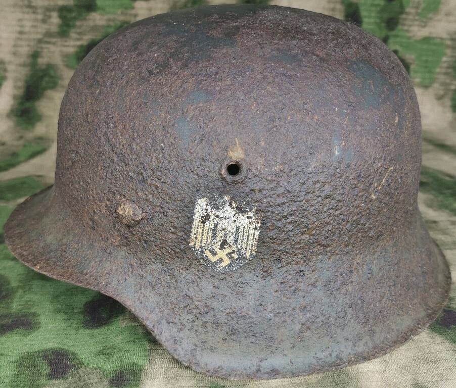 Wehrmacht helmet M42 / from Kursk