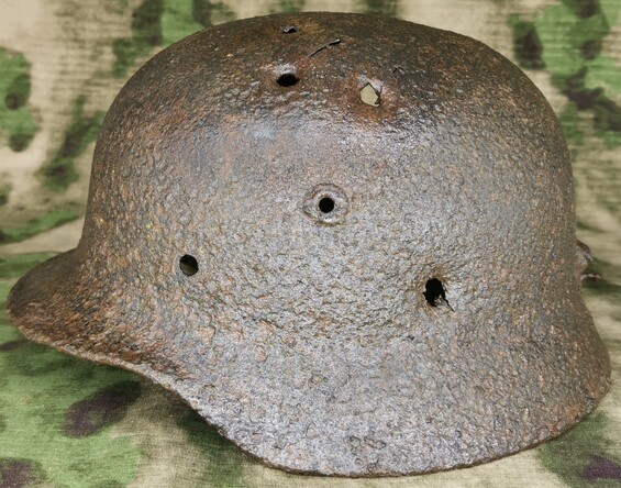 German helmet M40 / from Stalingrad