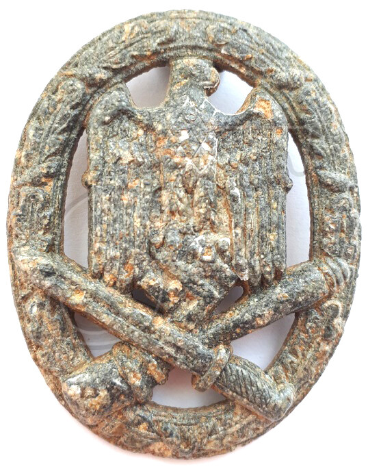 General Assault Badge / from Sevastopol