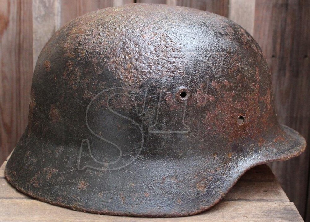 German helmet M40 / from Stalingrad
