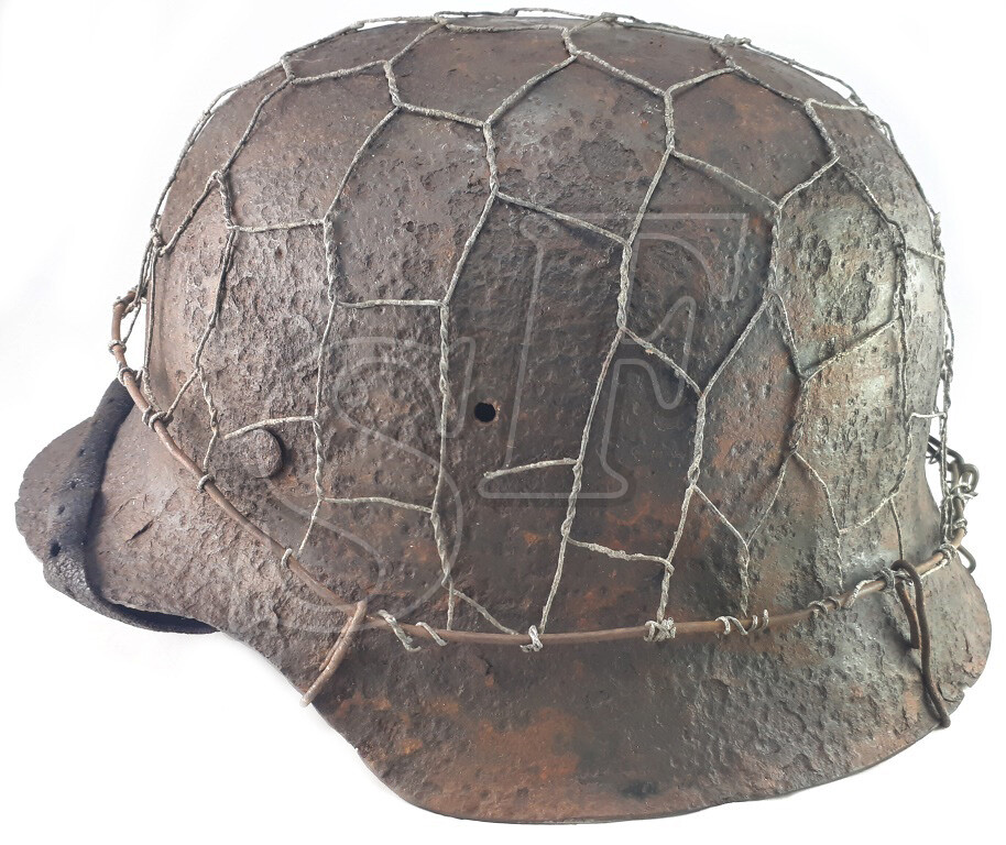 German helmet M42 / from Leningrad