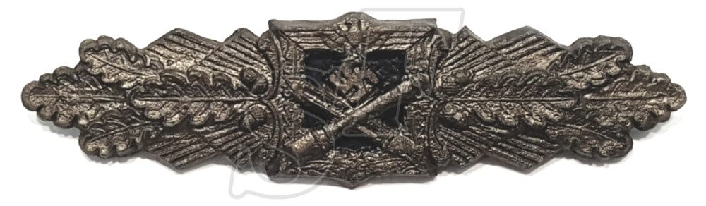 Close Combat Clasp