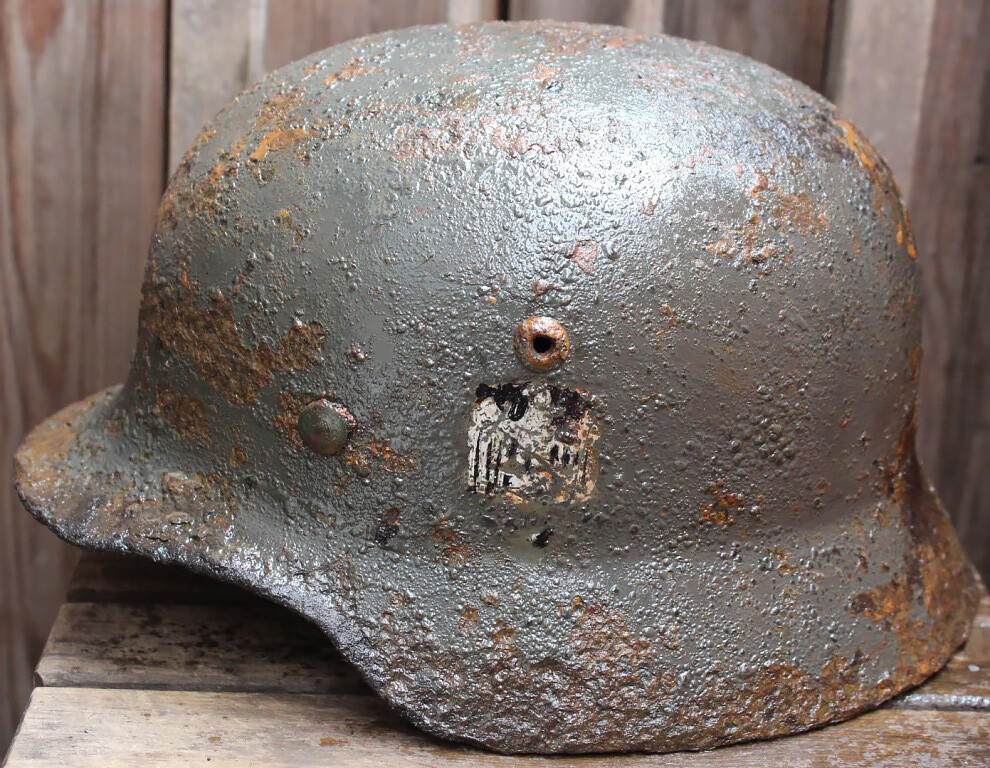Wehrmacht helmet M35 DD / from Smolensk