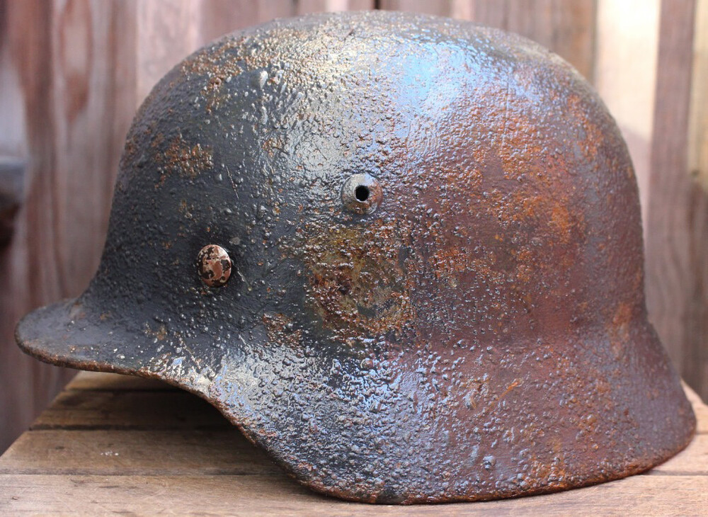 German helmet M35 DD / from Novgorod