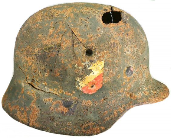 Wehrmacht helmet M35 DD / from Stalingrad