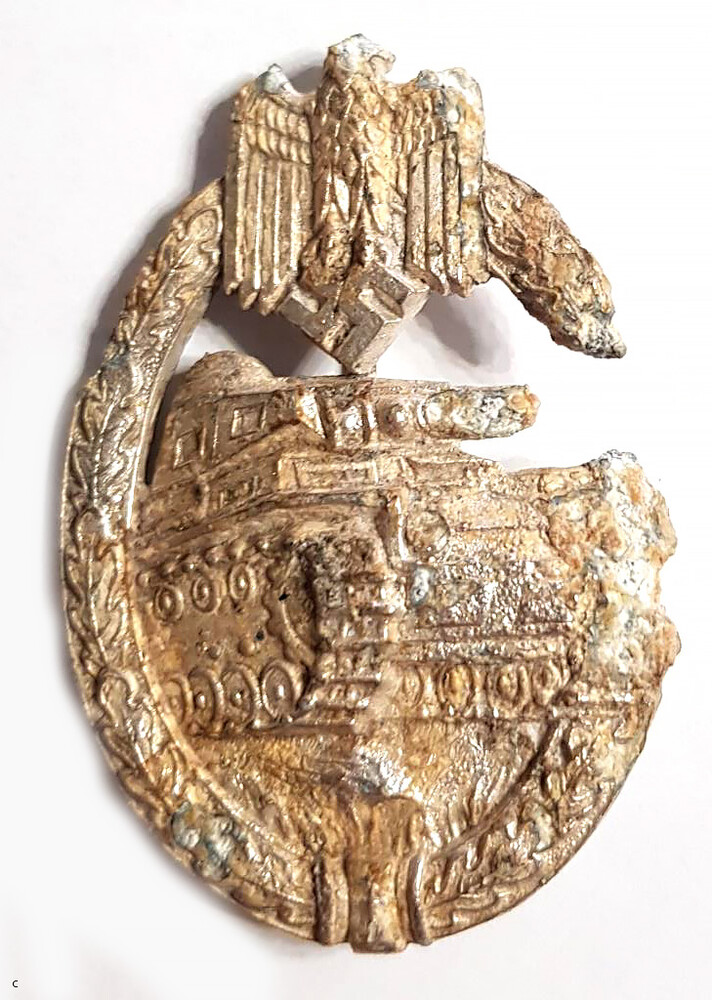 Panzer Badge by Hermann Aurich Dresden (113), DH / from Koenigsberg