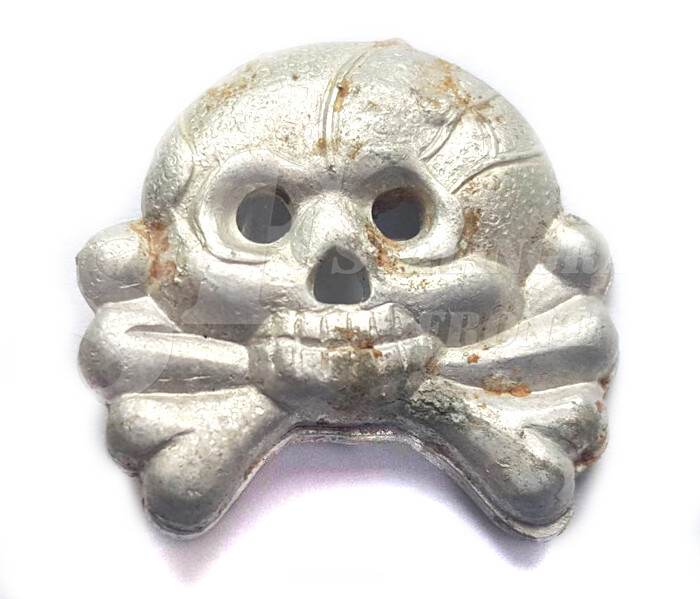 Skull of the buttonhole tank of the Wehrmacht