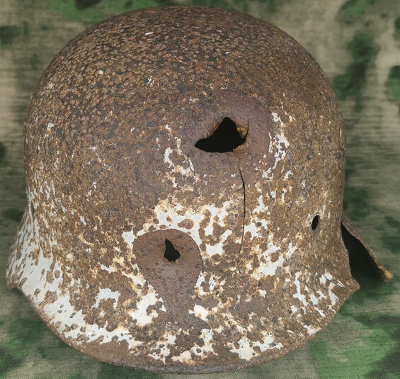 Winter camo German helmet M40 / from Novgorod