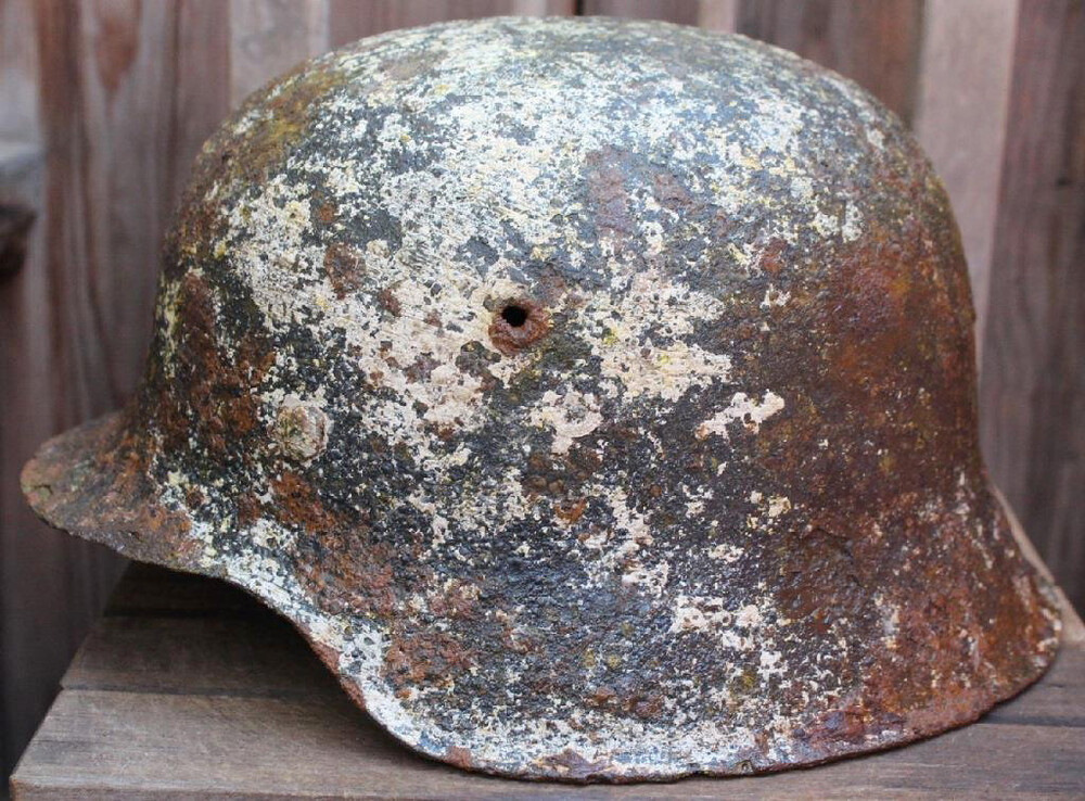 Winter camo helmet M42 / from Koenigsberg