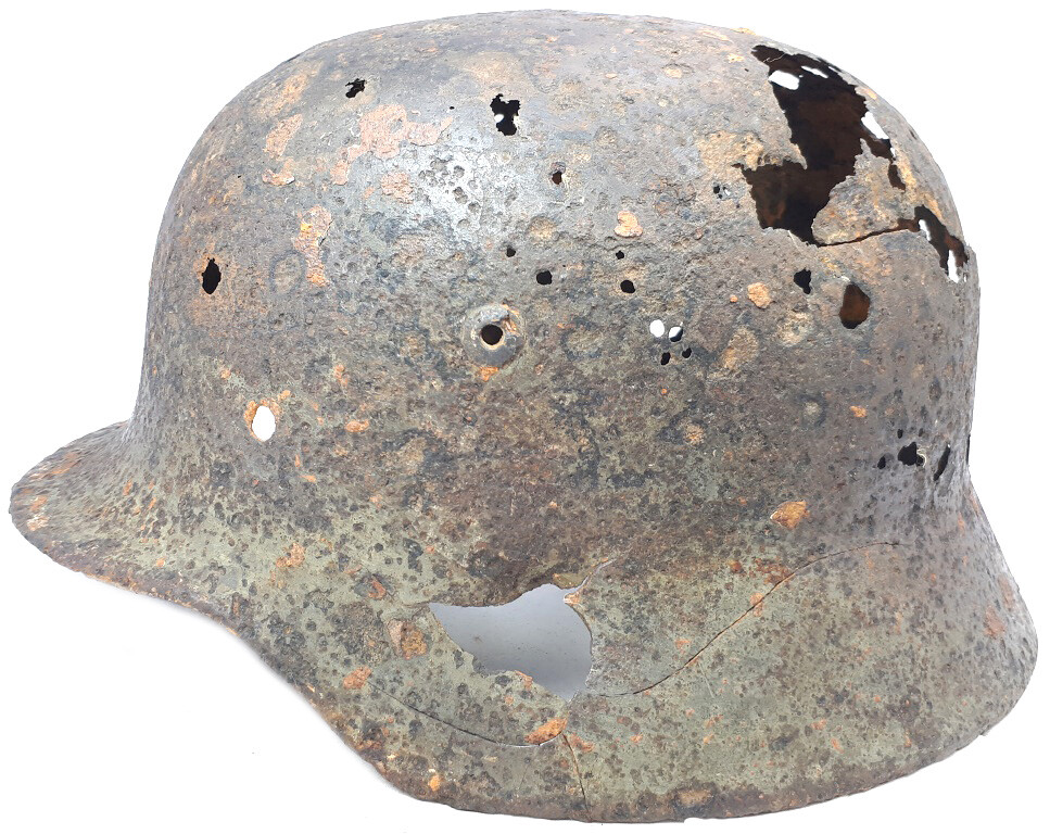 German helmet M35 / from Stalingrad
