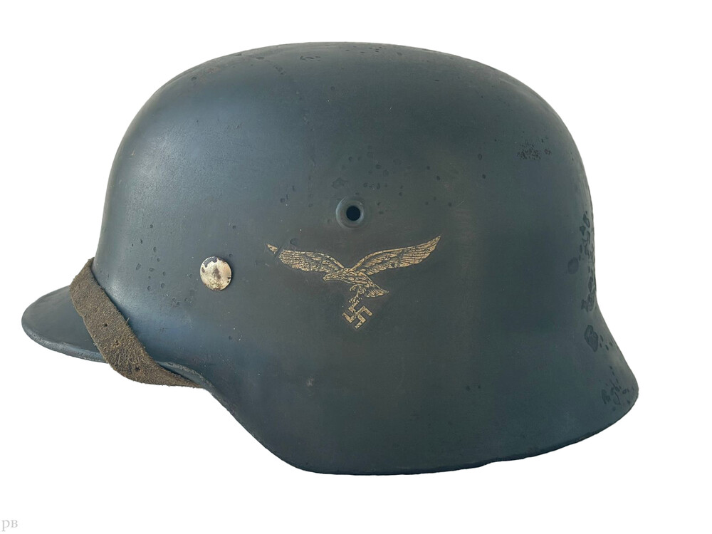 Luftwaffe helmet M40 / from Novgorod