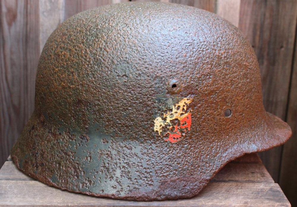 Wehrmacht helmet M35 DD / from Novgorod
