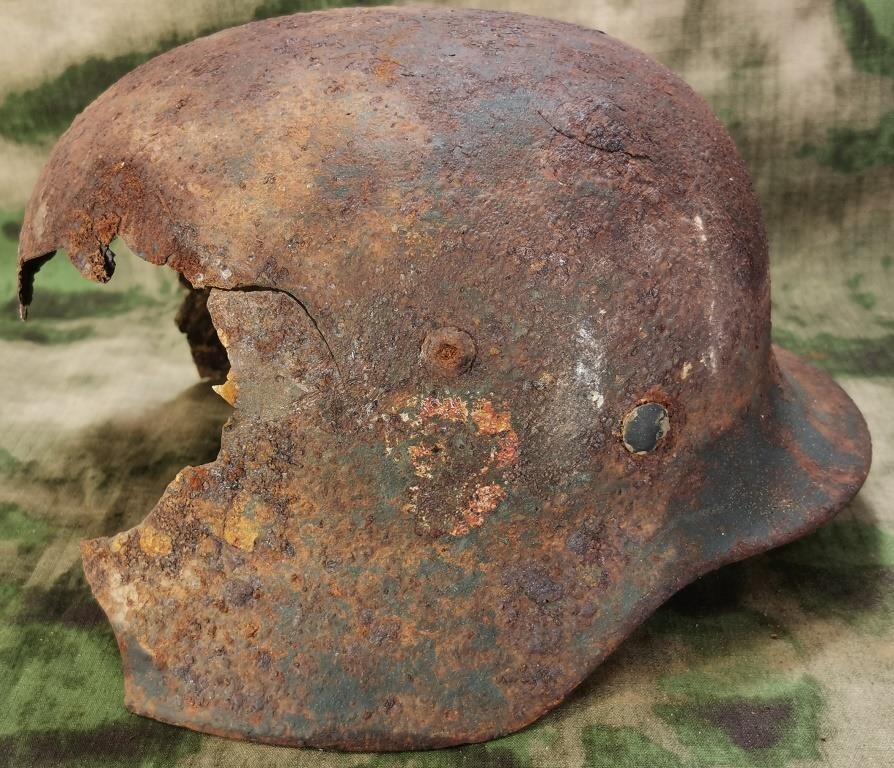 German helmet M35 / from Vyazma