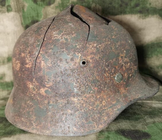 German helmet M35 / from Stalingrad