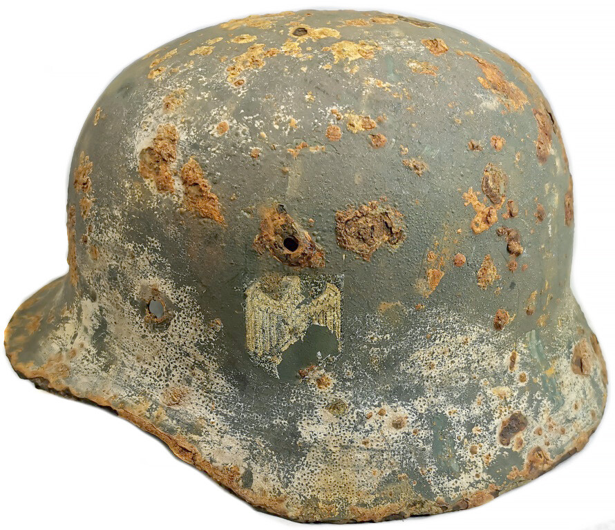 Wehrmacht helmet M35 DD / from Smolensk