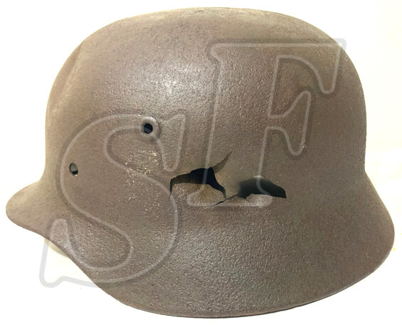 German helmet M40 / from Stalingrad