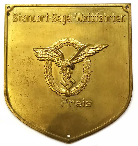 Commemorative plate Luftwaffe / from Leningrad
