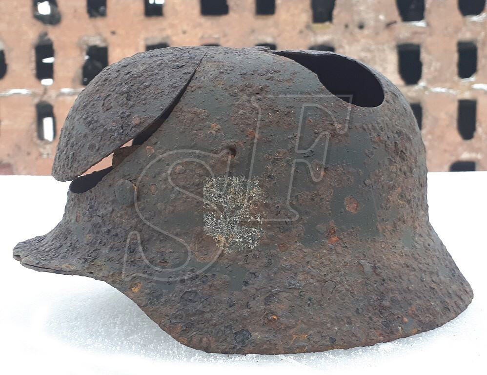 German helmet М40 / from Koenigsberg