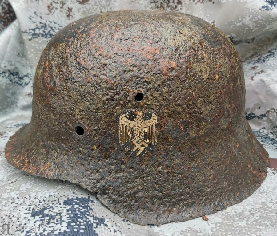 Wehrmacht helmet M42 / from Kursk