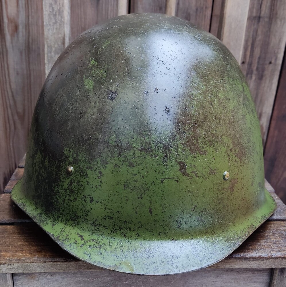 Soviet helmet SSh40 / from Karelia