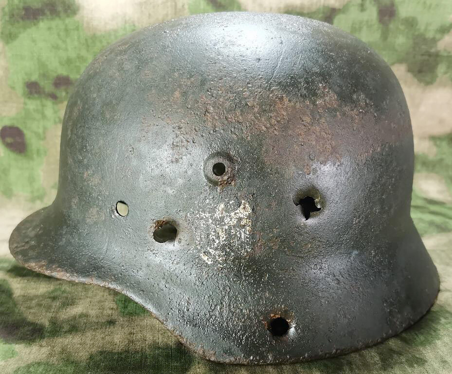 Wehrmacht helmet M40 / from Belgorod