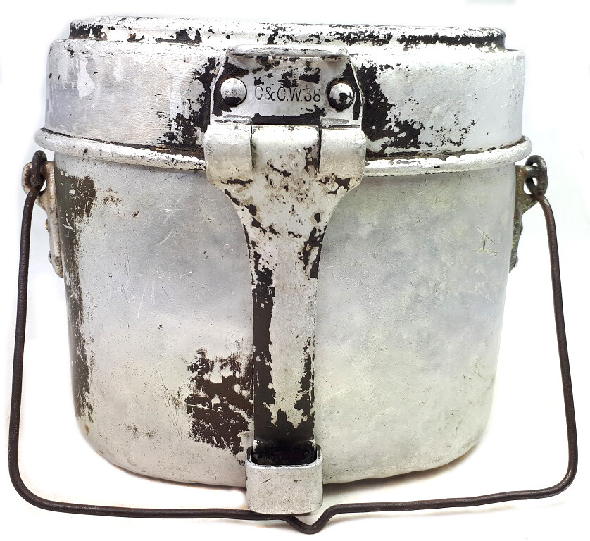 Mess tin / from Leningrad
