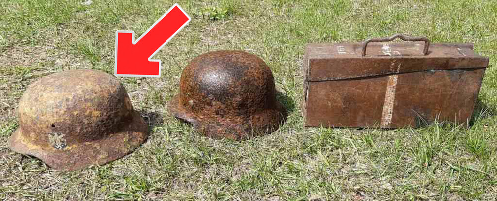 Wehrmacht helmet M40 / from Belarus