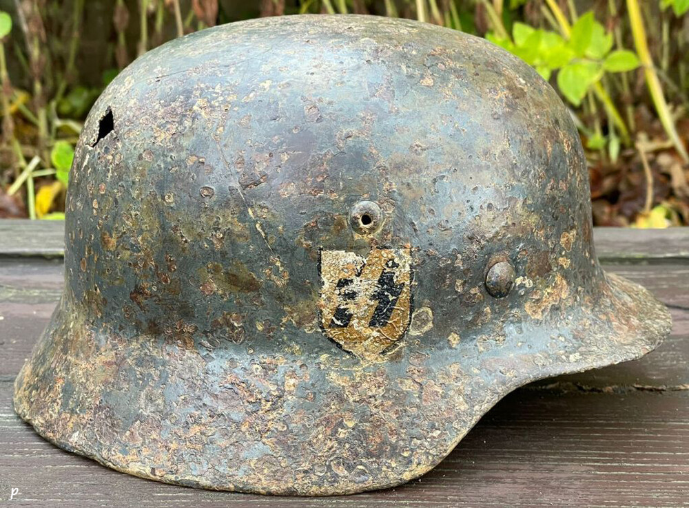 Waffen SS helmet M35 / from Rzhev