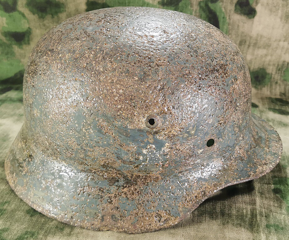 German helmet M35 / from Kalinin