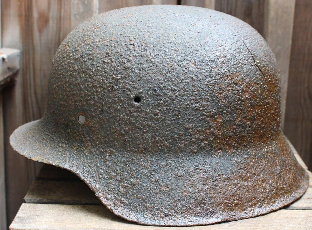 German helmet M42 / from Novgorod