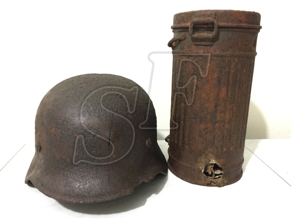 Steel helmet M40 + Gasmask from Orlovka