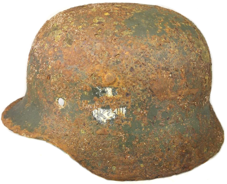 Wehrmacht helmet M35 DD / from Leningrad