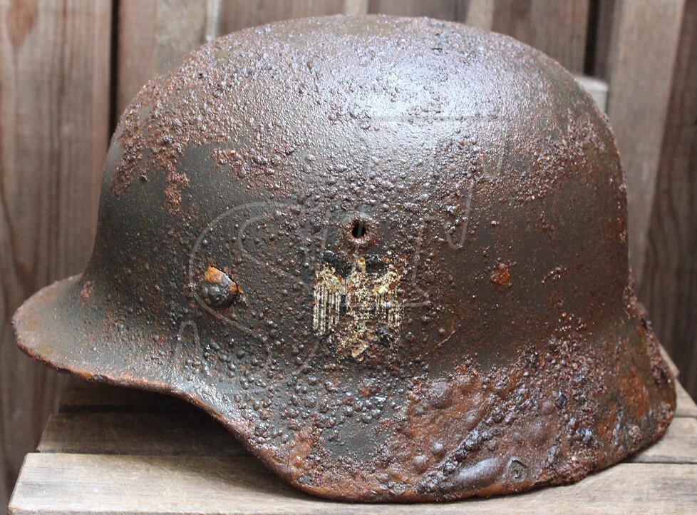 Wehrmacht helmet М40 / from Smolensk