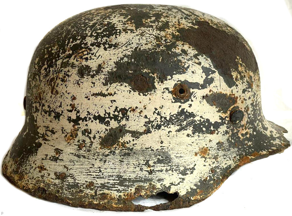 Winter camo German helmet M35 / from Stalingrad