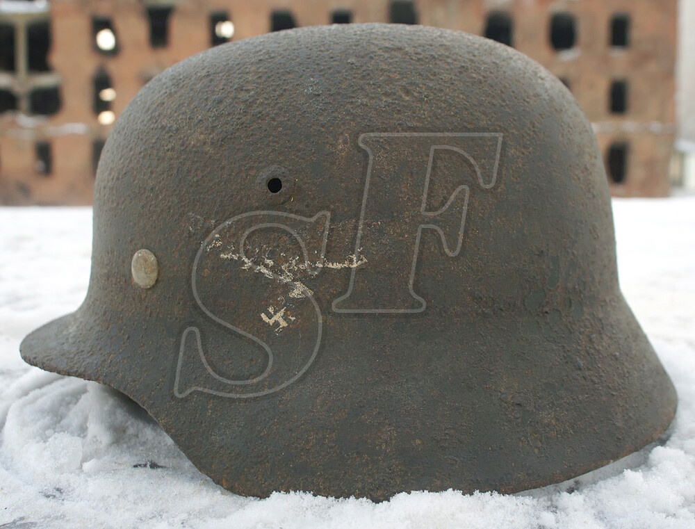 German helmet M40, Luftwaffe / from Stalingrad