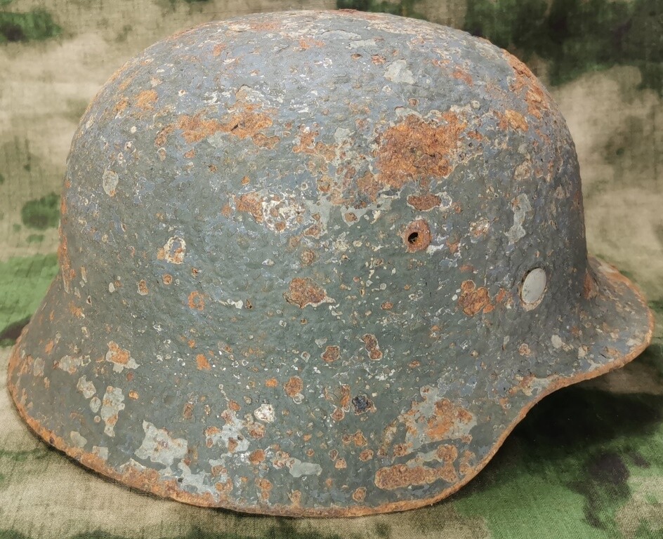 German helmet M40 / from Stalingrad