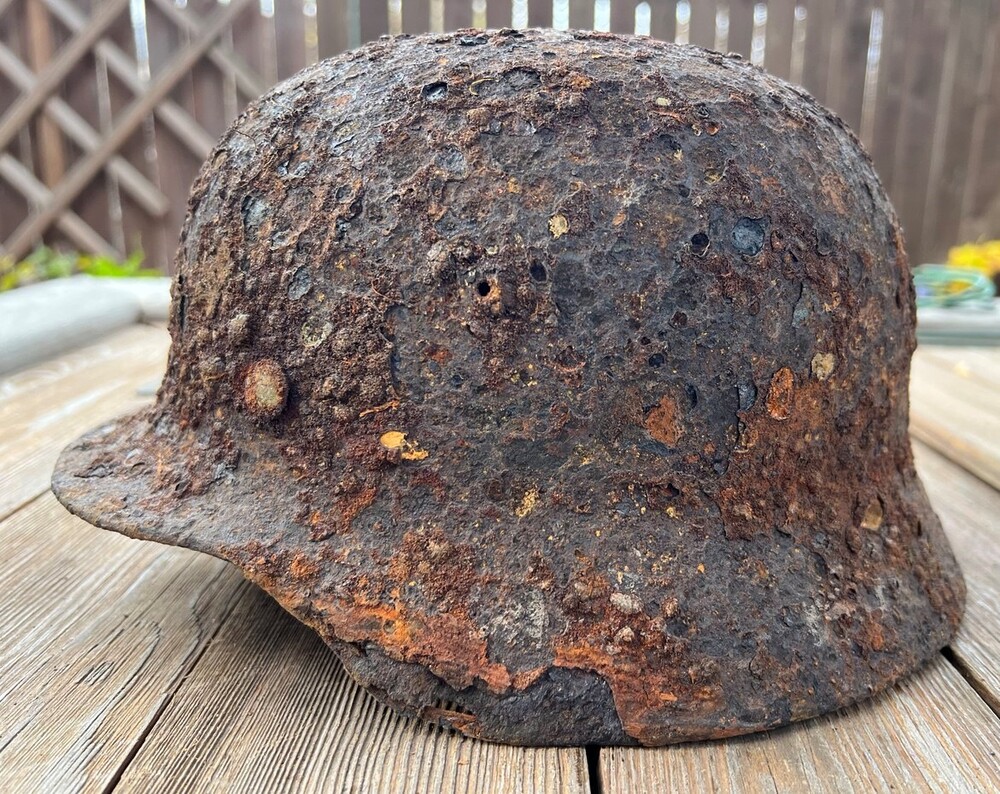 German helmet M40 / from Stalingrad